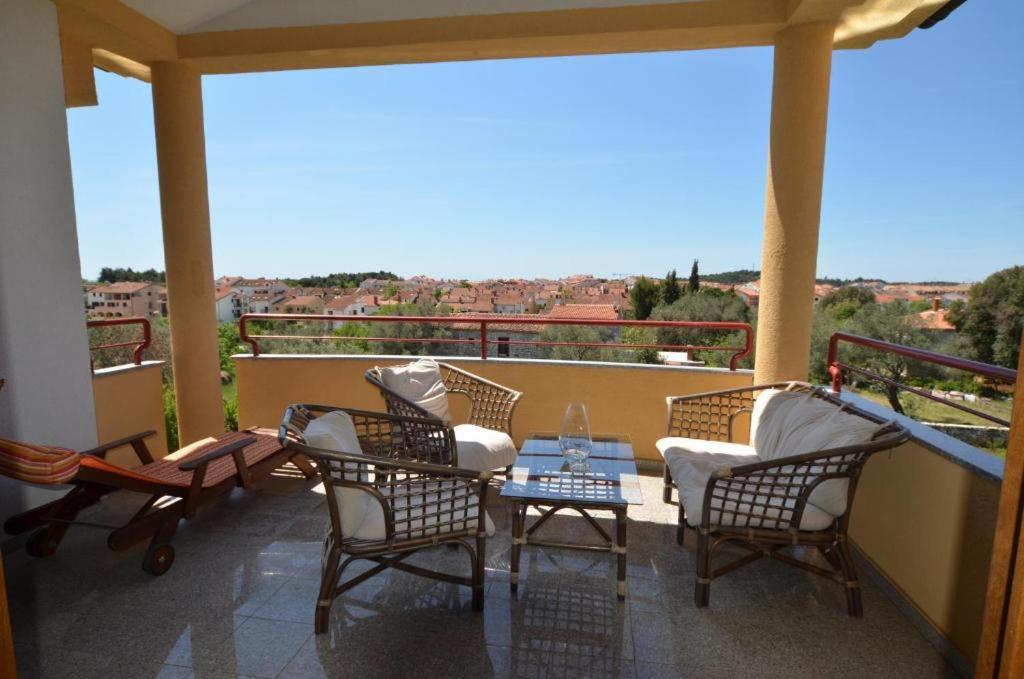 Apartments Ana Wellness L Ровінь Екстер'єр фото