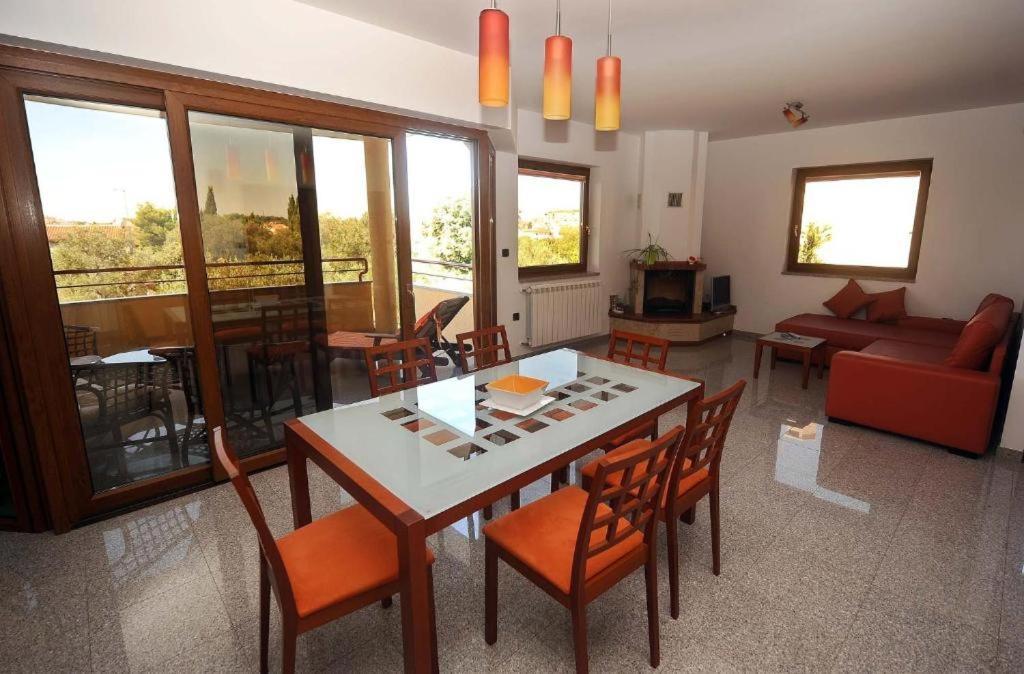 Apartments Ana Wellness L Ровінь Екстер'єр фото